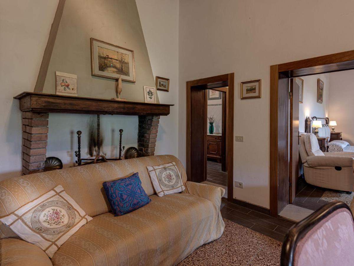 Le Sodole - Petunia By Interhome San Gimignano