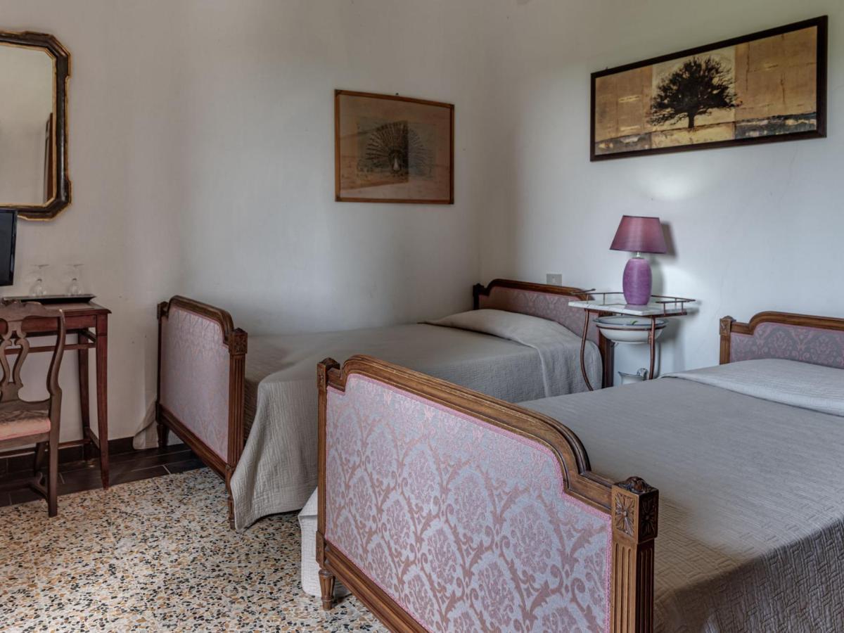 Le Sodole - Petunia By Interhome * San Gimignano